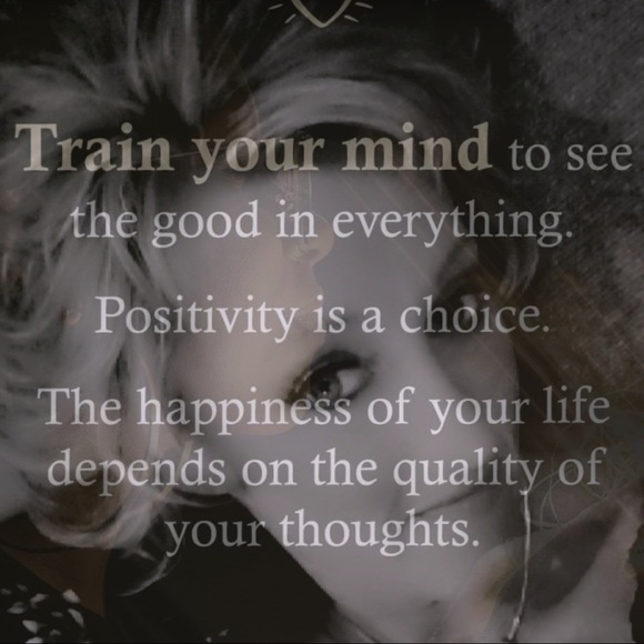 Meet your Posher, Mindy - Picture 5 of 7